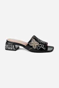 Papuci din piele lăcuită cu broderie MGZ-378-5352