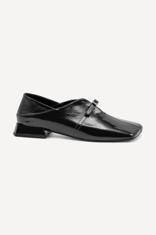 Pantofi cu toc jos din piele lăcuită MGZ-330-3240-black
